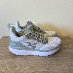 Gravity defyer gdefy xlr8 women’s running shoe size 8